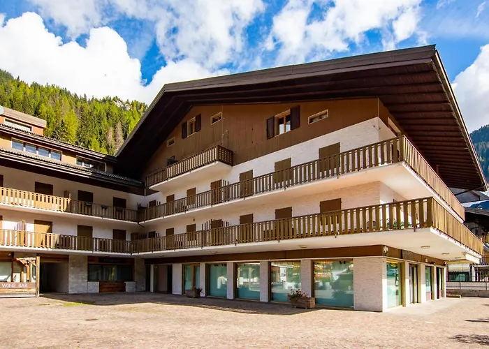 Al Parco-3 By Interhome Appartement Canazei